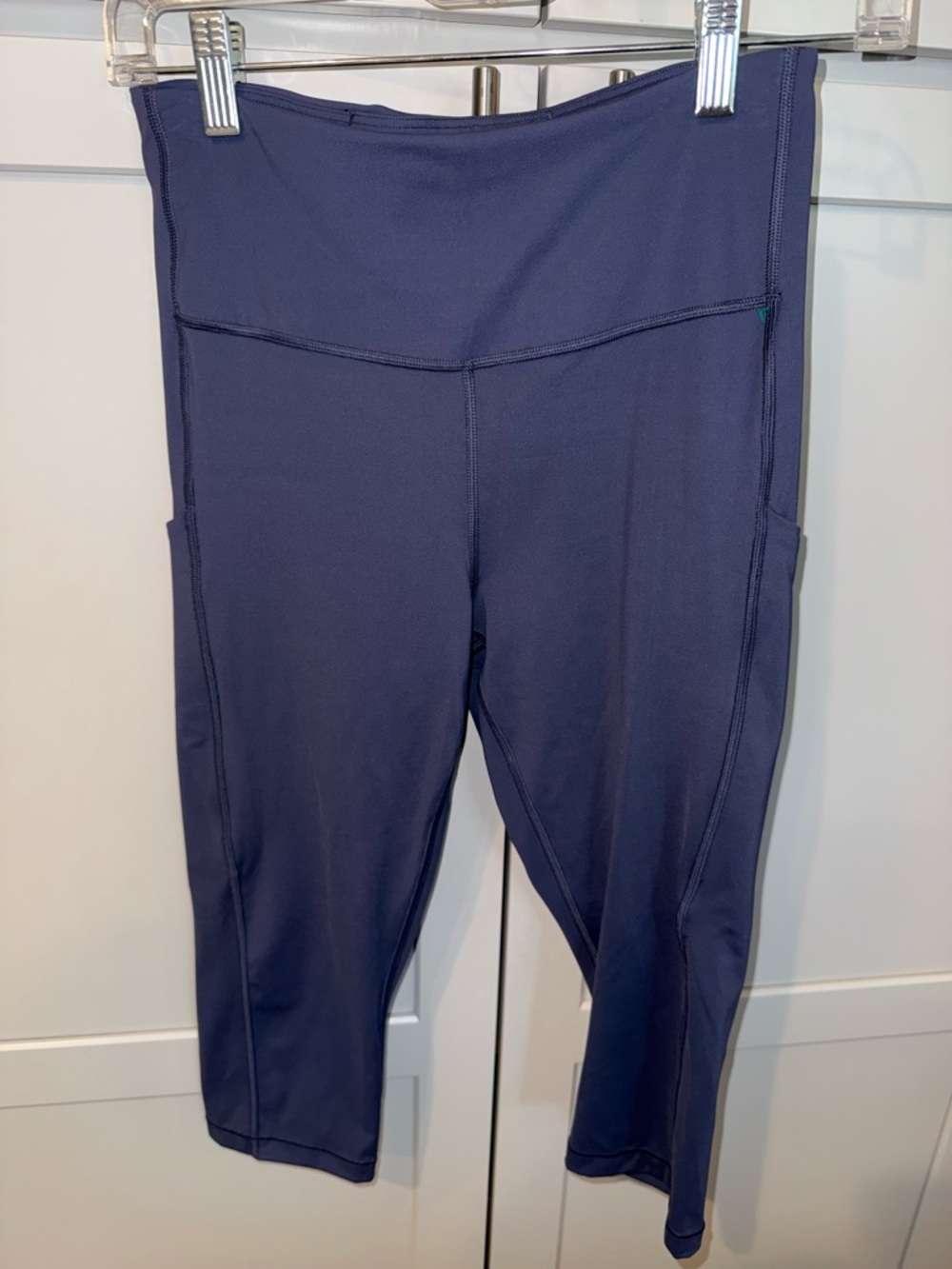 Athleta Ultimate Stash Pocket Crop Leggings Blue Size S High Rise NWOT